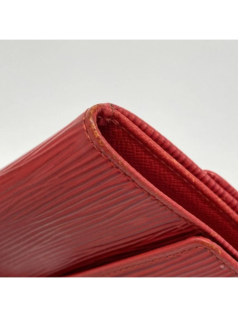 Louis Vuitton Trifold Wallet Epi Portefeuille Elise Castilian